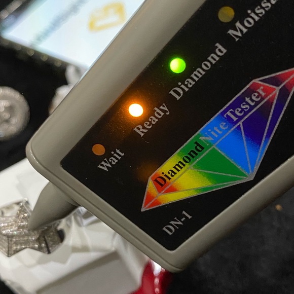 10k white gold vermeil Real diamond championship star ring not CZ! Best seller! - Picture 3 of 5